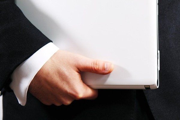 Quelle est la différence entre un agent immobilier et un mandataire ?